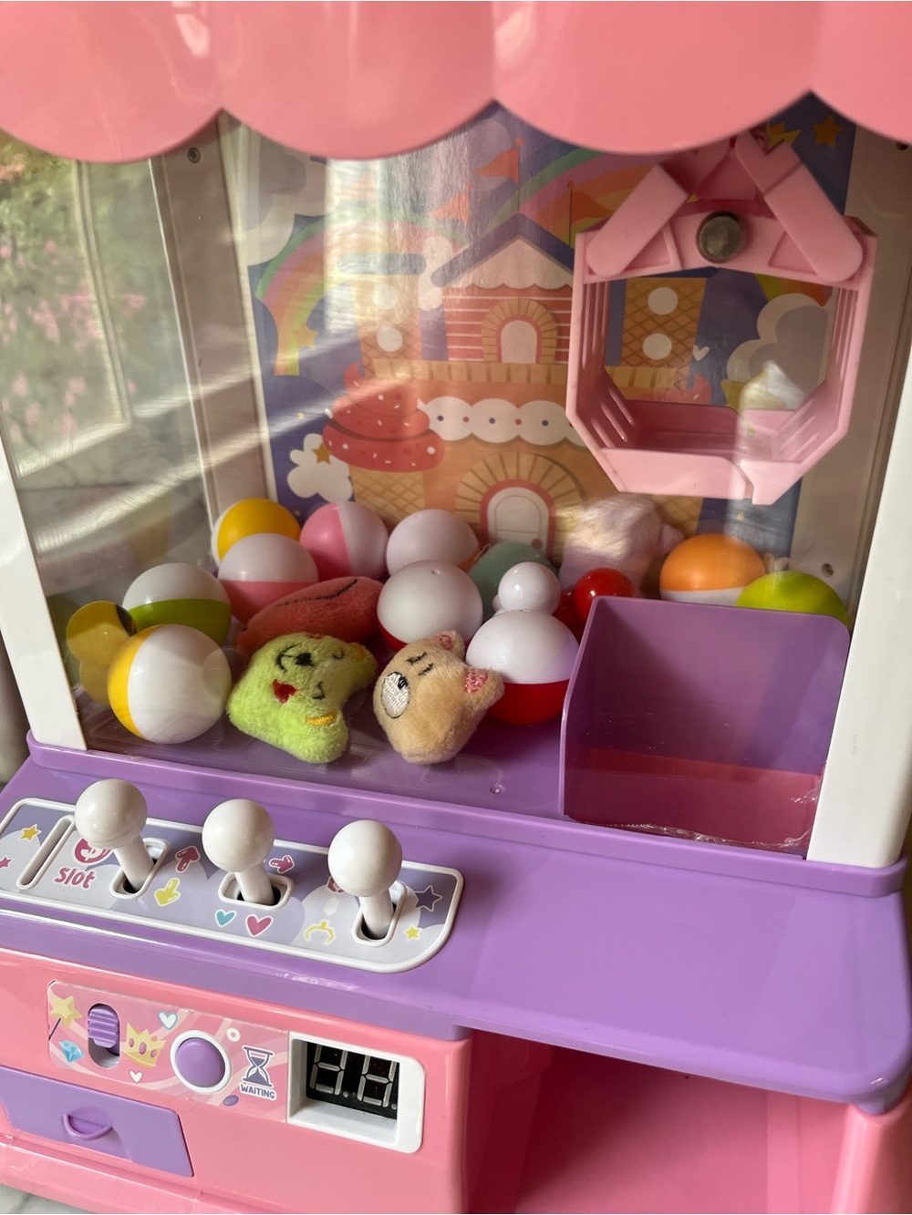 Mini Claw Machine Game - Picture 2 of 11